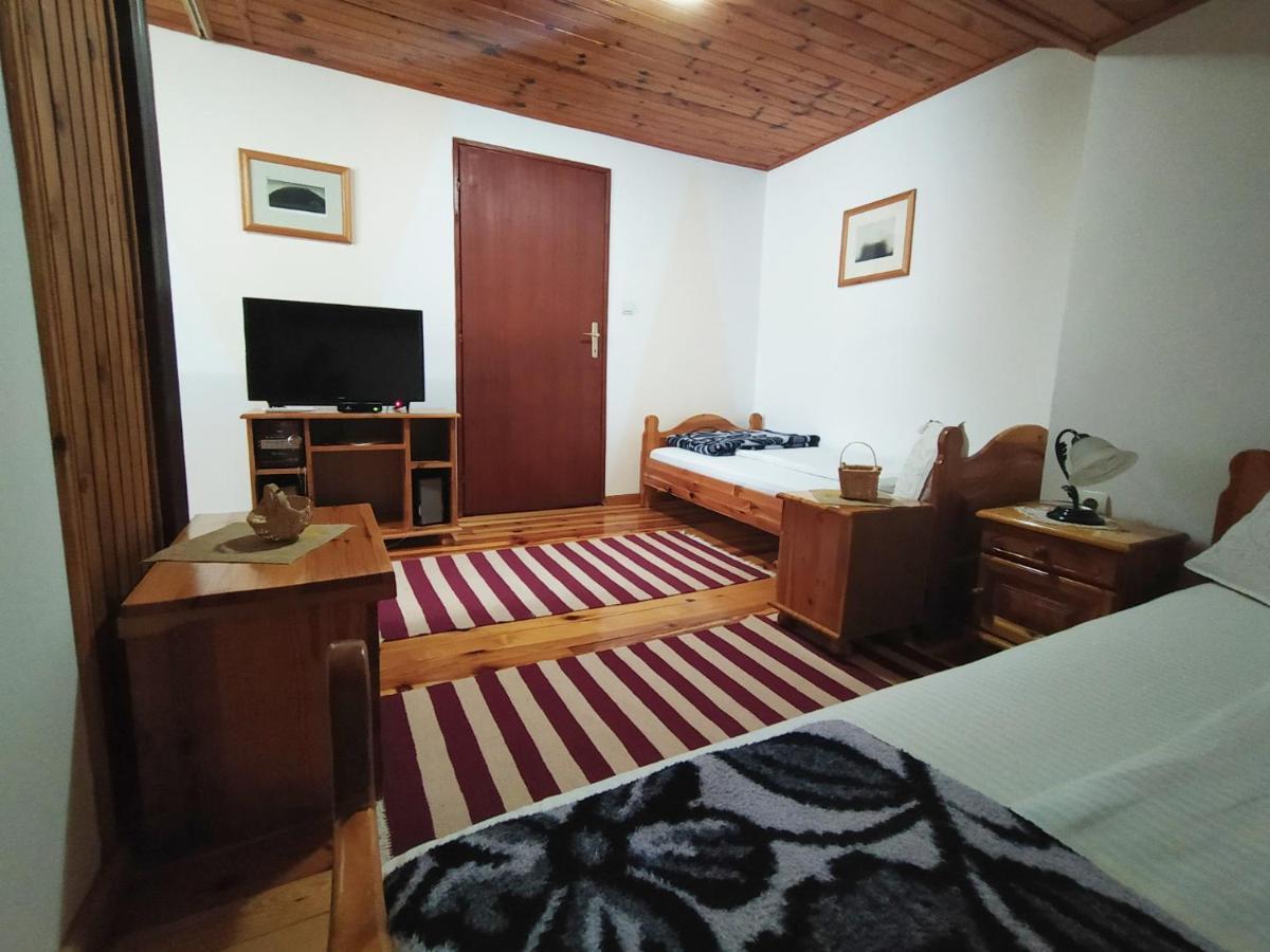 Apartmani Milic Sirogojno Exterior foto