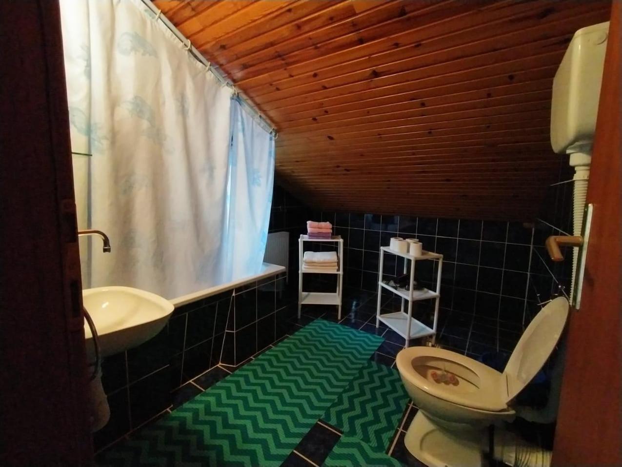 Apartmani Milic Sirogojno Habitación foto